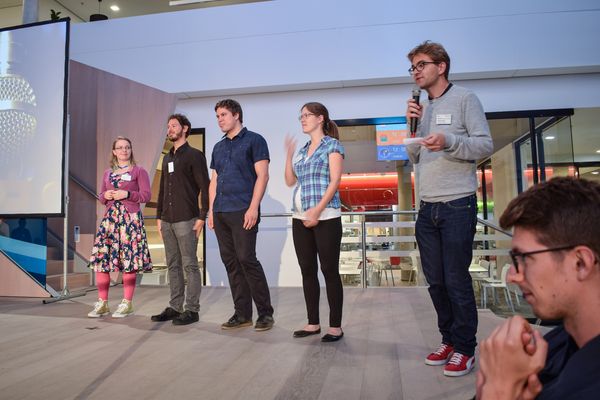 Quantum Policy Control Theory (science slam talk)